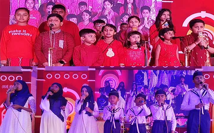 মধুমেলায় এবছর একশো সাংস্কৃতিক সংগঠনের পরিবেশনায় মুগ্ধ দর্শক